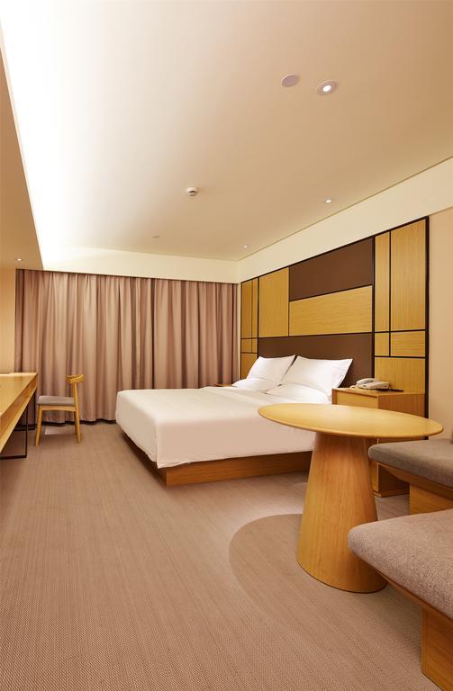 JI Hotel Shanghai Lujiazui Bagian luar foto