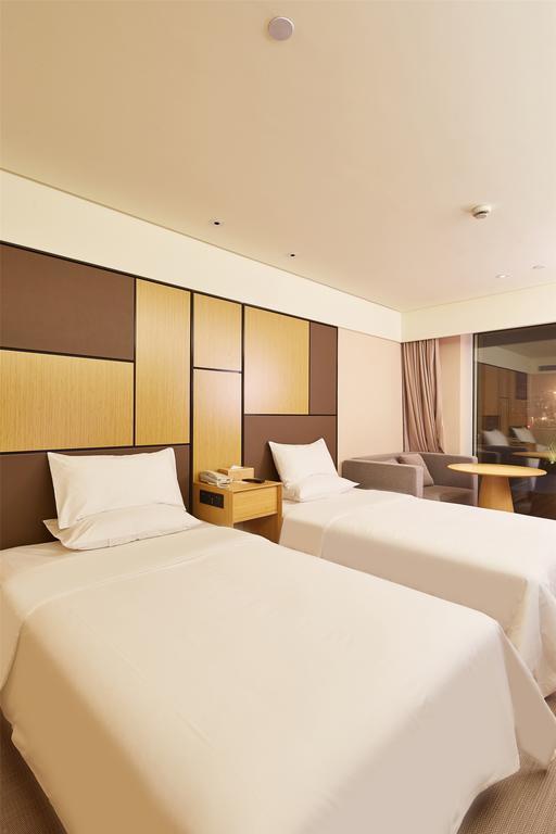 JI Hotel Shanghai Lujiazui Bagian luar foto
